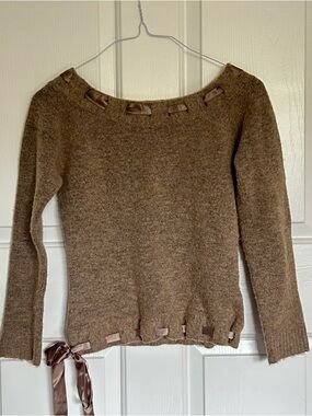 Dolce Cabo Brown Ribbon-Trim Scoop Neck Sweater